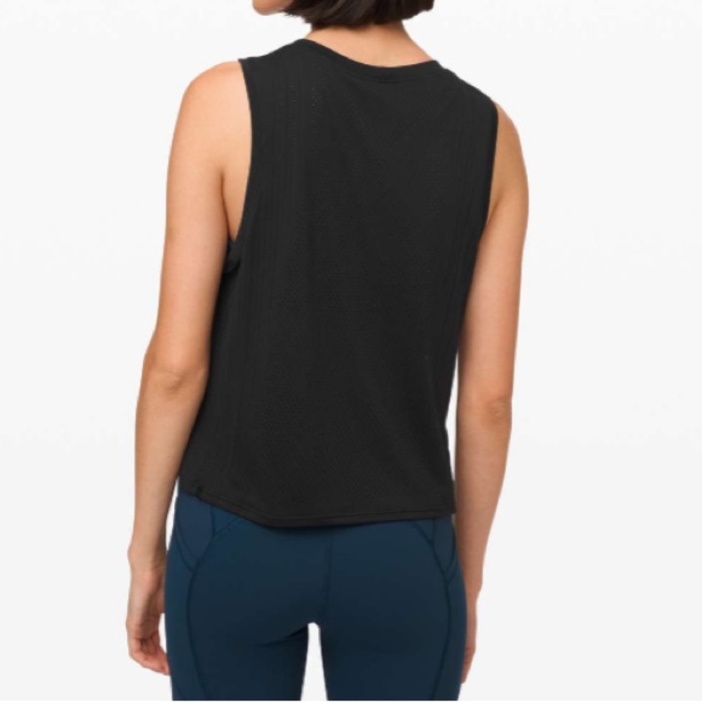 Lululemon Train to Be Tank
Black / Black Size 8